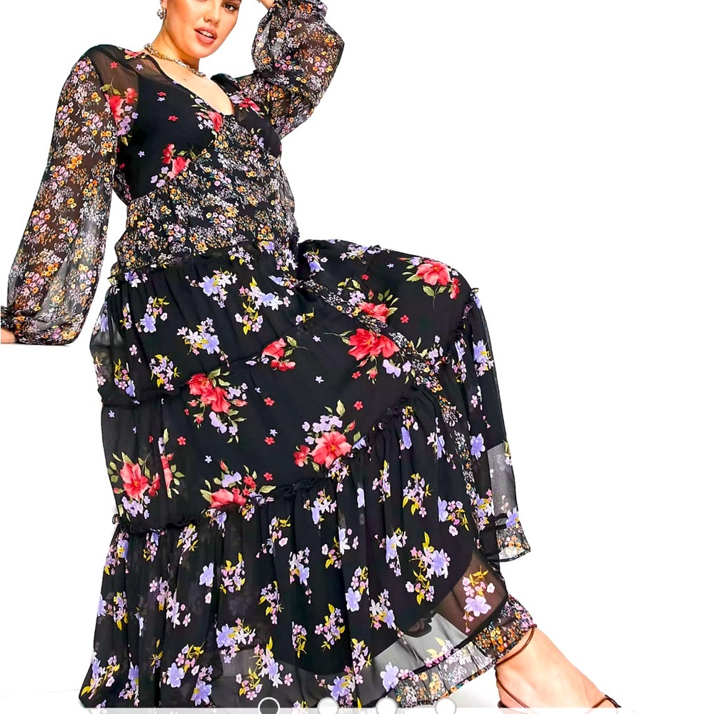 Plus size floral maxi dress - Picture 3 of 3